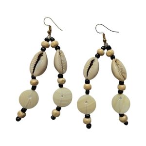 Elegant Shell and Bead Earrings